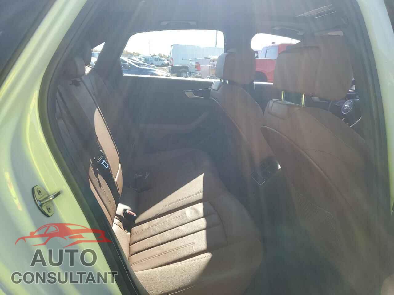 AUDI A4 2021 - WAUDAAF40MA026805