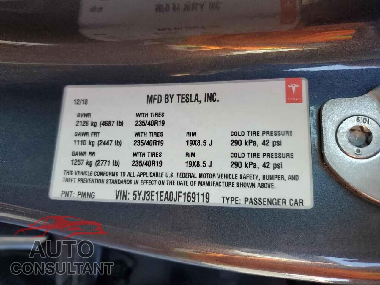 TESLA MODEL 3 2018 - 5YJ3E1EA0JF169119