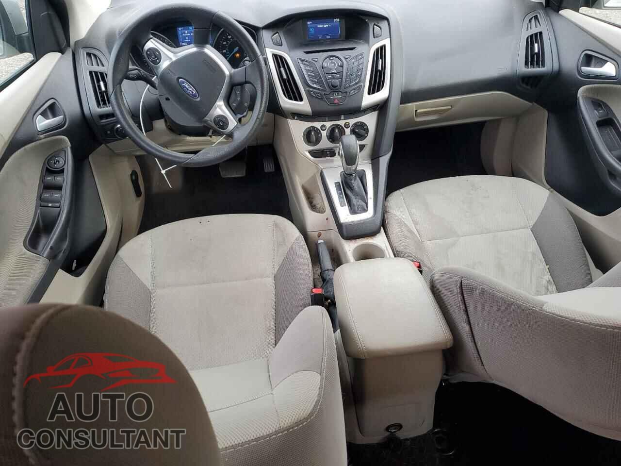 FORD FOCUS 2014 - 1FADP3F2XEL379219