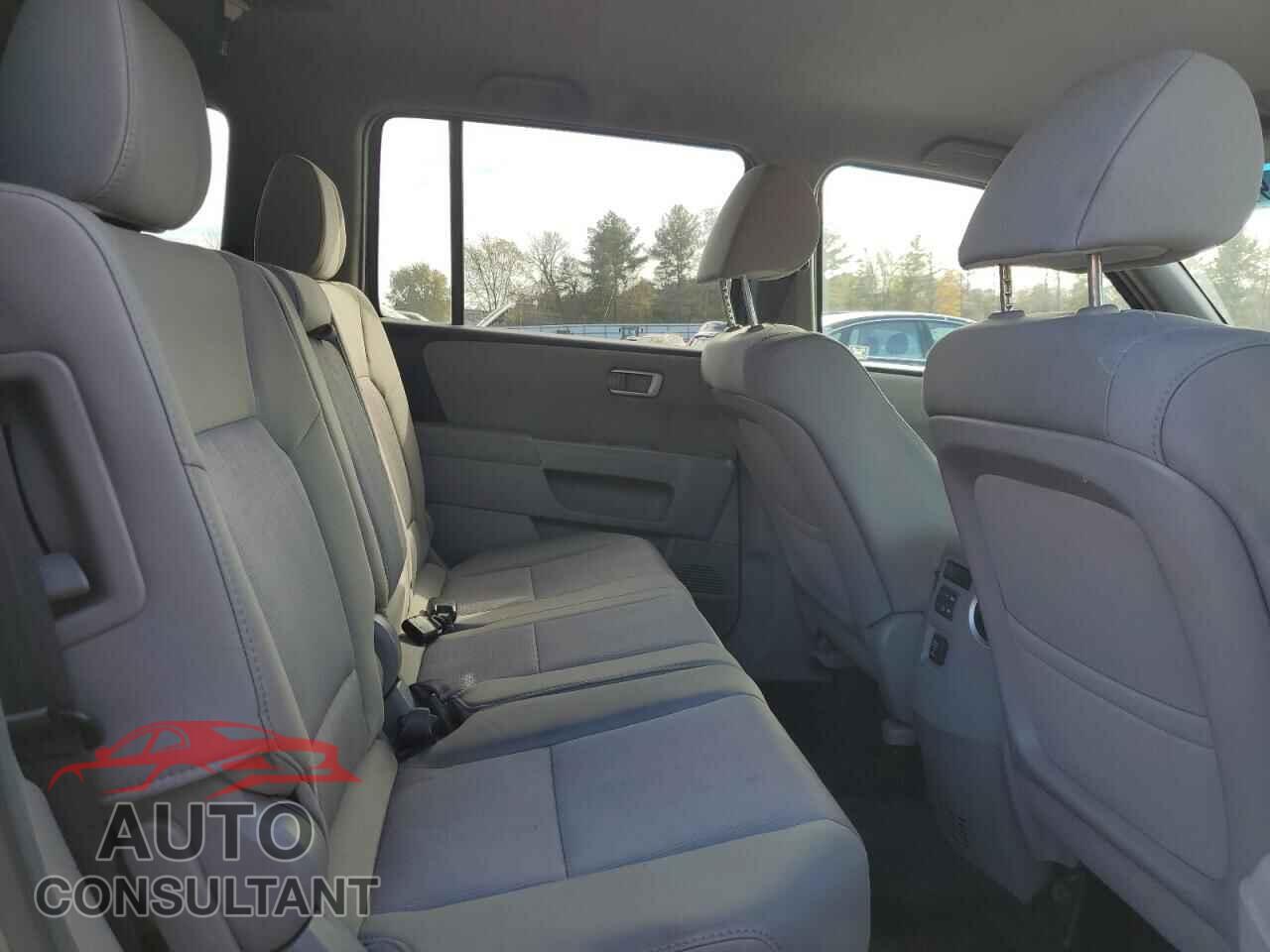 HONDA PILOT 2012 - 5FNYF4H43CB022371