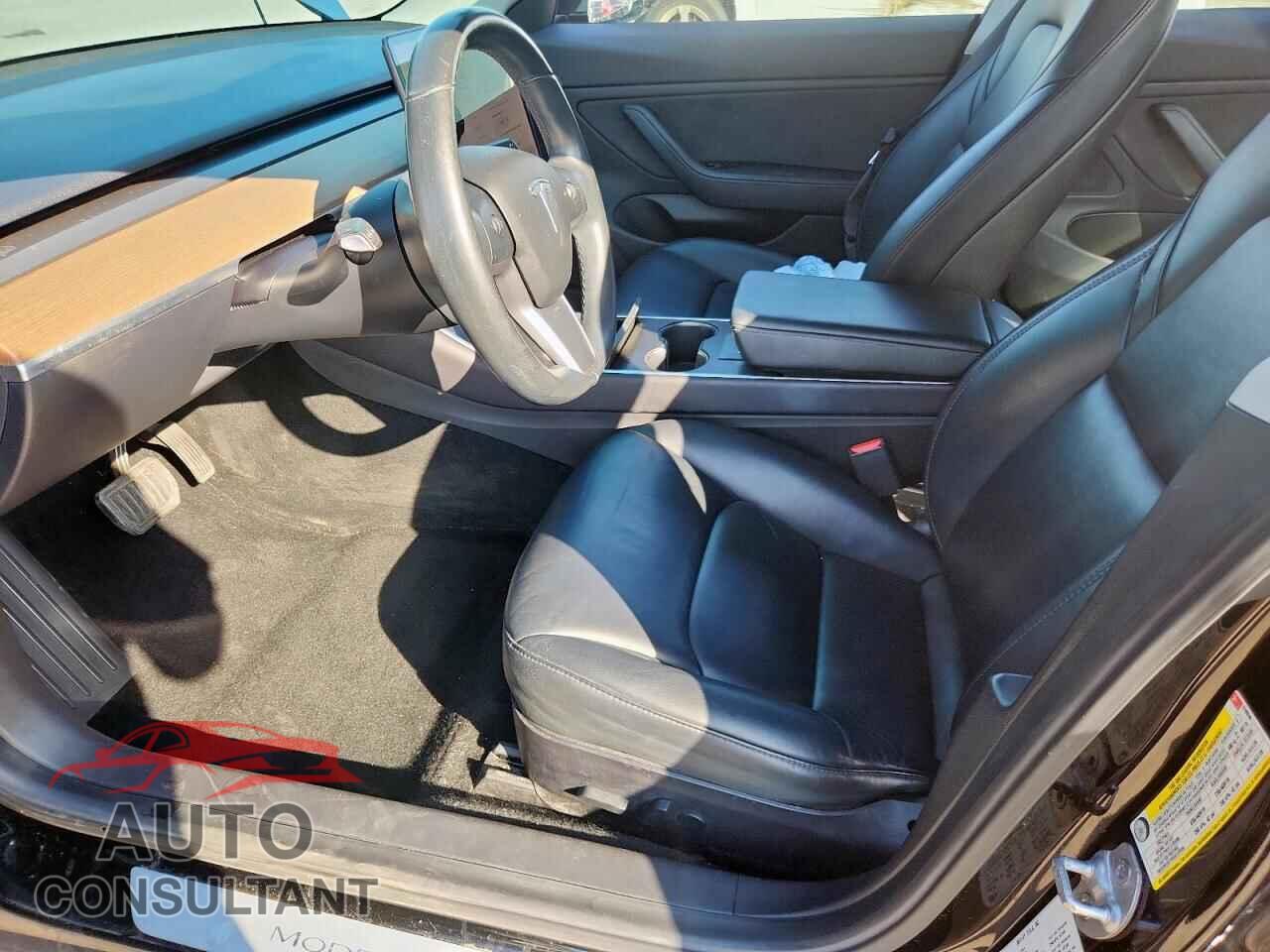 TESLA MODEL 3 2019 - 5YJ3E1EA5KF310946