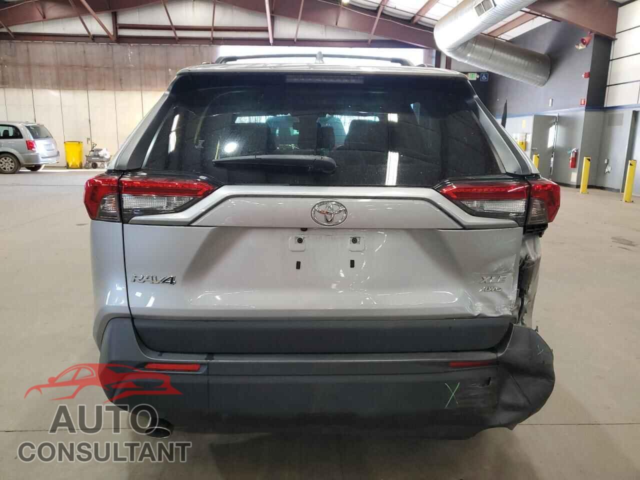 TOYOTA RAV4 2019 - JTMP1RFV8KD039918