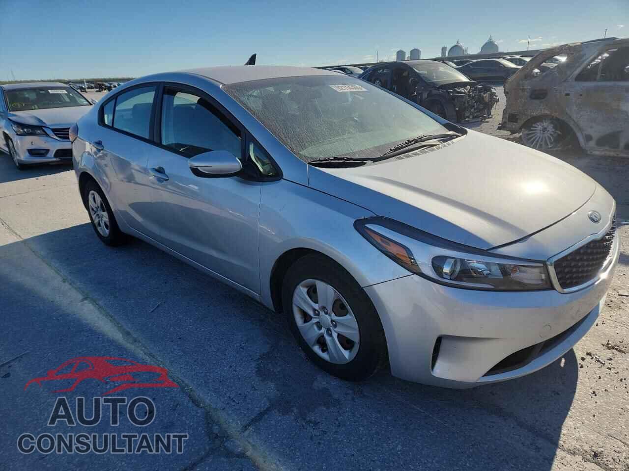 KIA FORTE 2017 - 3KPFK4A74HE079182