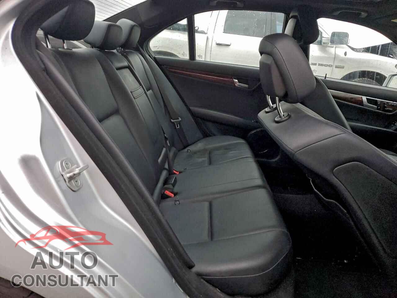 MERCEDES-BENZ C-CLASS 2011 - WDDGF8BB5BR154380