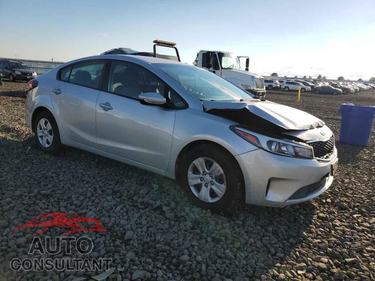 KIA FORTE 2017 - 3KPFK4A73HE137931