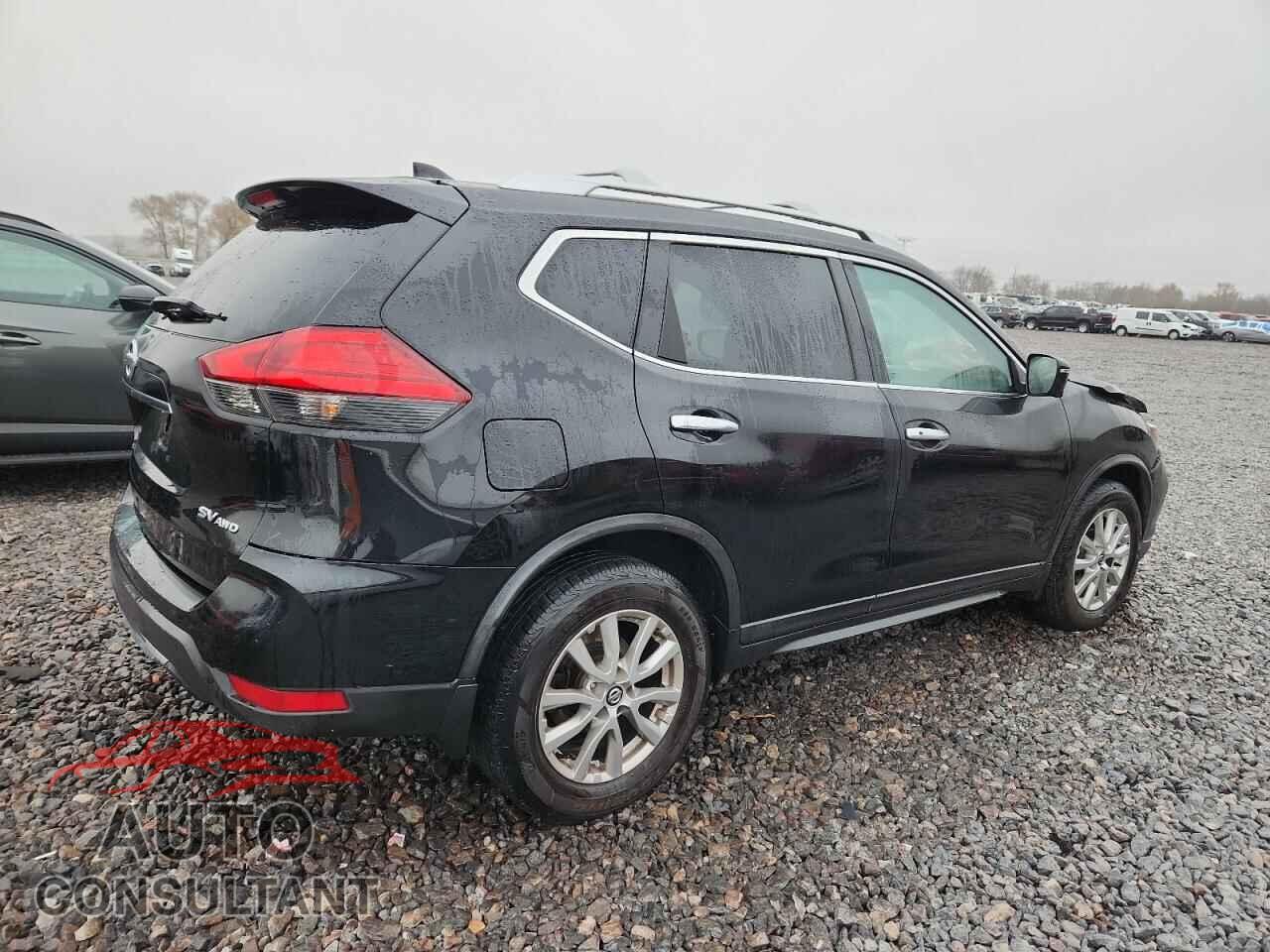 NISSAN ROGUE 2017 - KNMAT2MV6HP524706