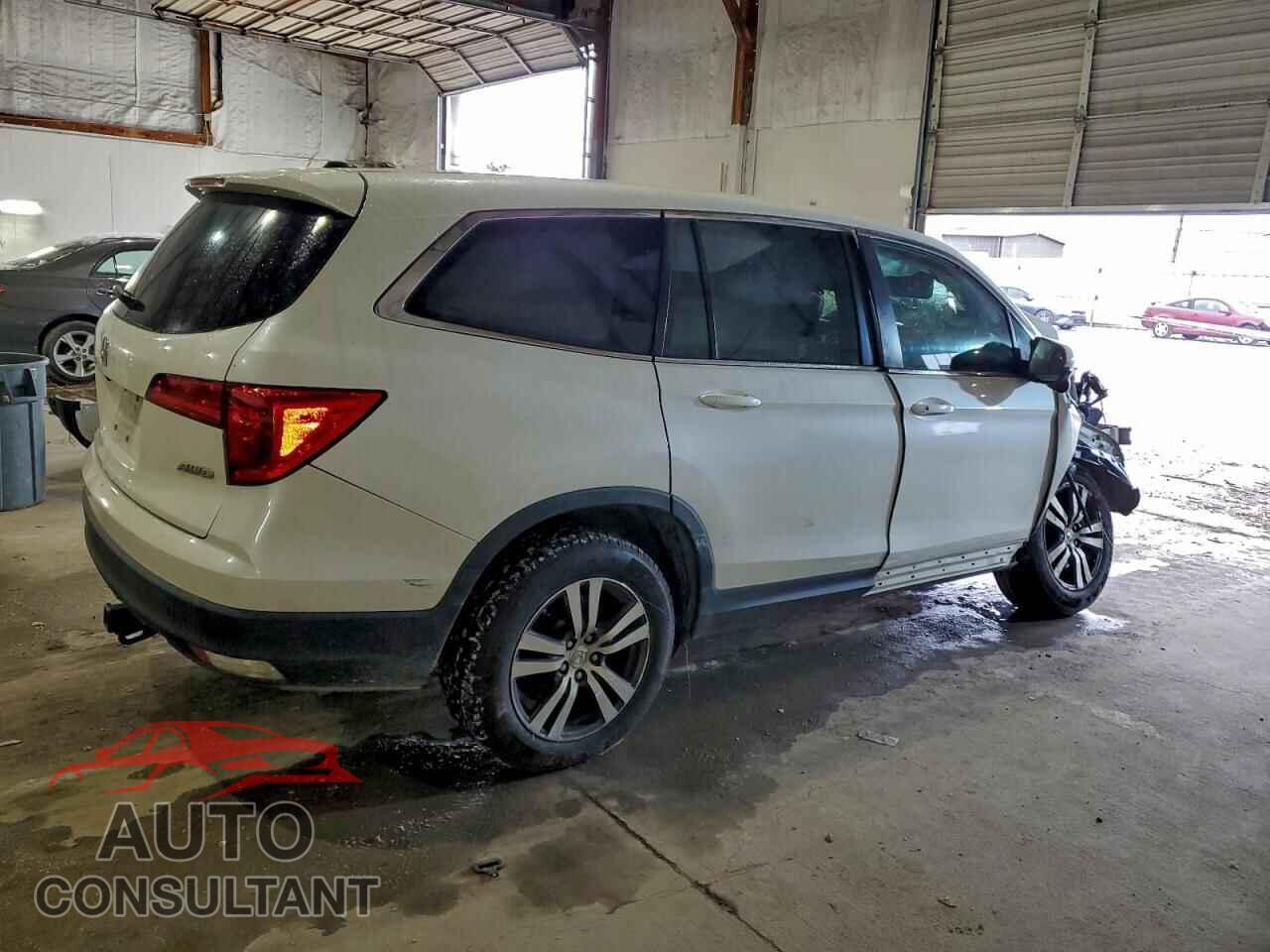 HONDA PILOT 2018 - 5FNYF6H33JB056147
