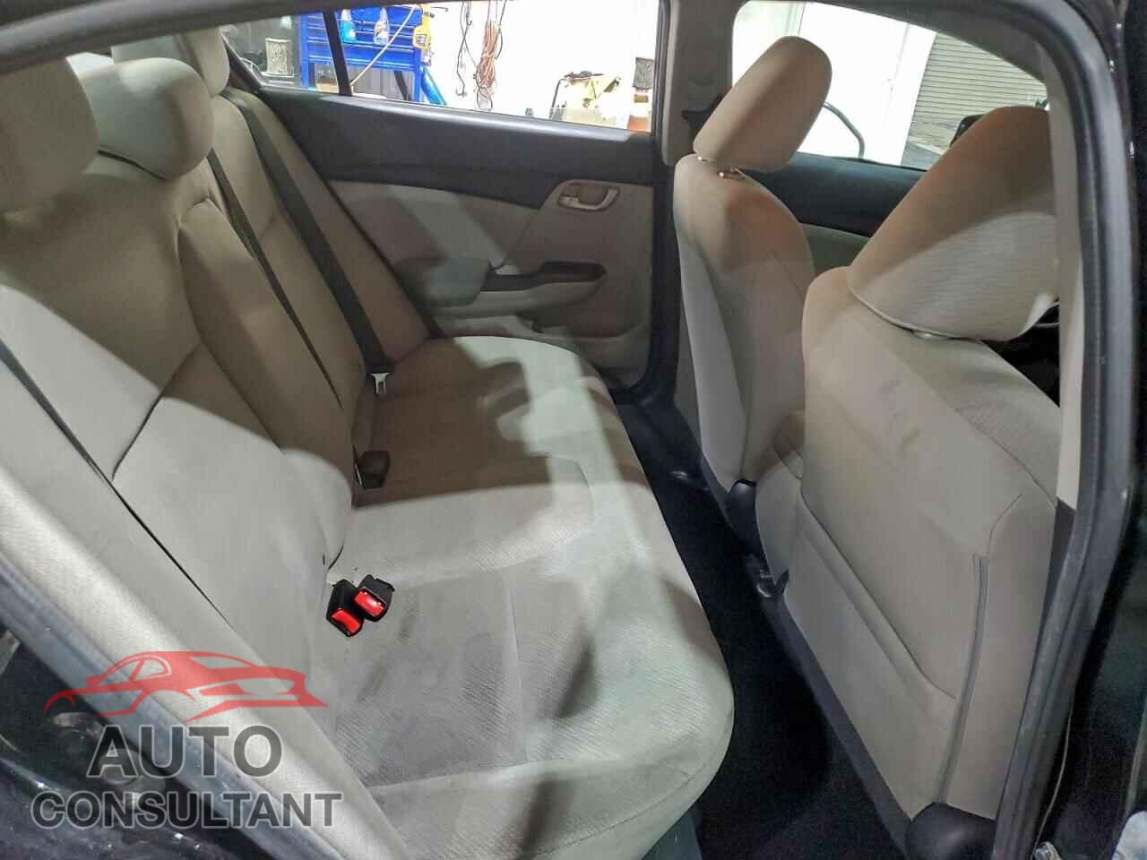 HONDA CIVIC 2013 - 2HGFB2F53DH556695