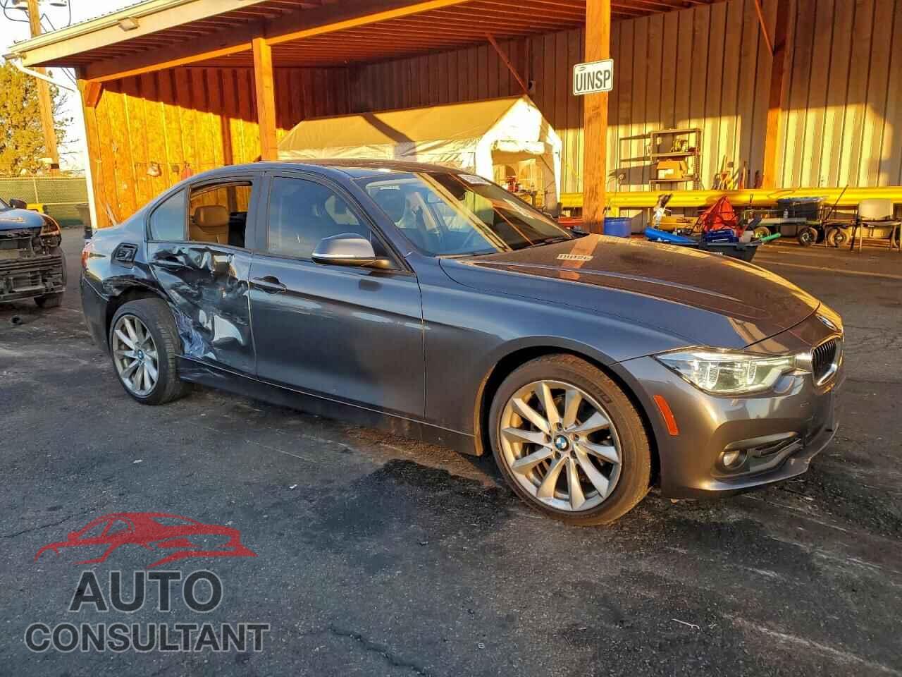 BMW 3 SERIES 2018 - WBA8A3C5XJA494580
