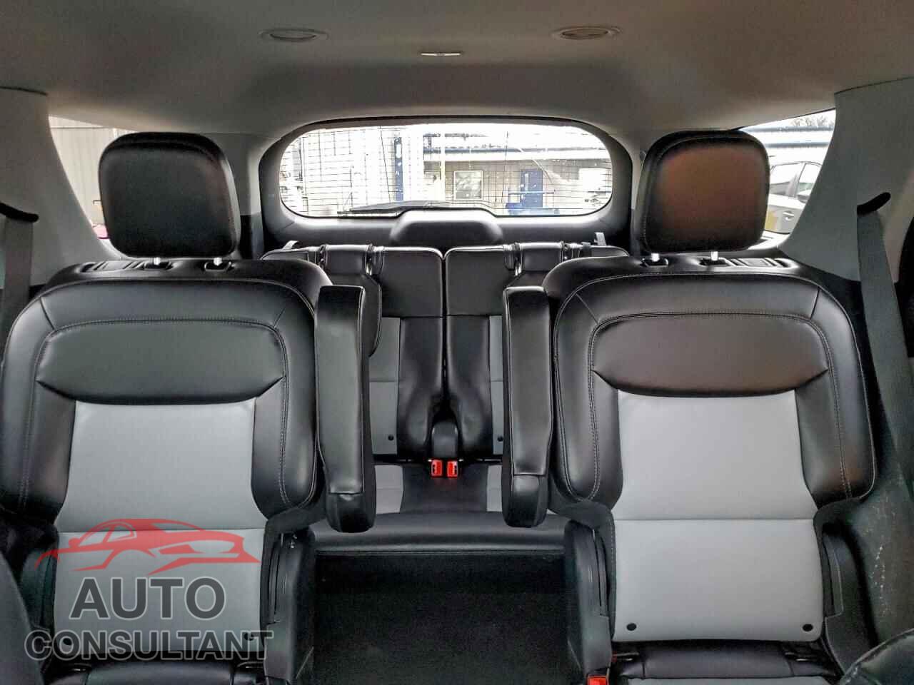 FORD EXPLORER 2022 - 1FMSK7DH9NGC39004