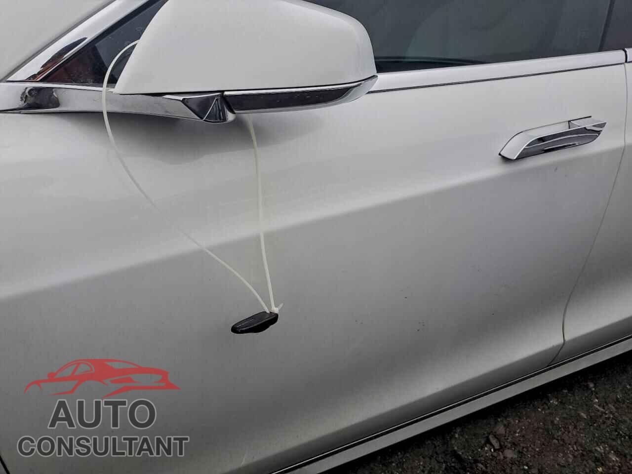 TESLA MODEL S 2018 - 5YJSA1E25JF287845