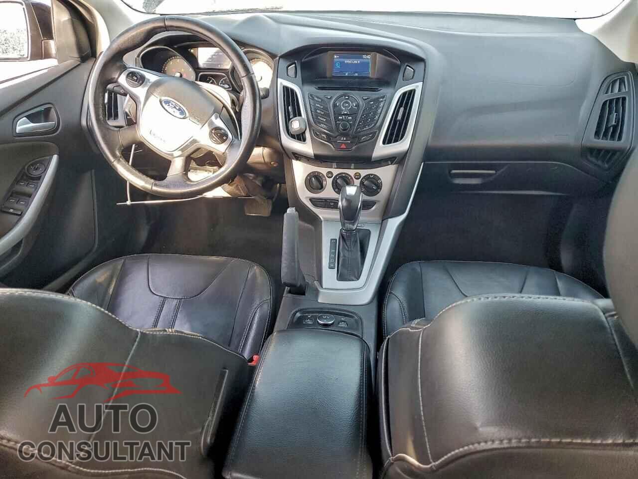 FORD FOCUS 2014 - 1FADP3F2XEL355910