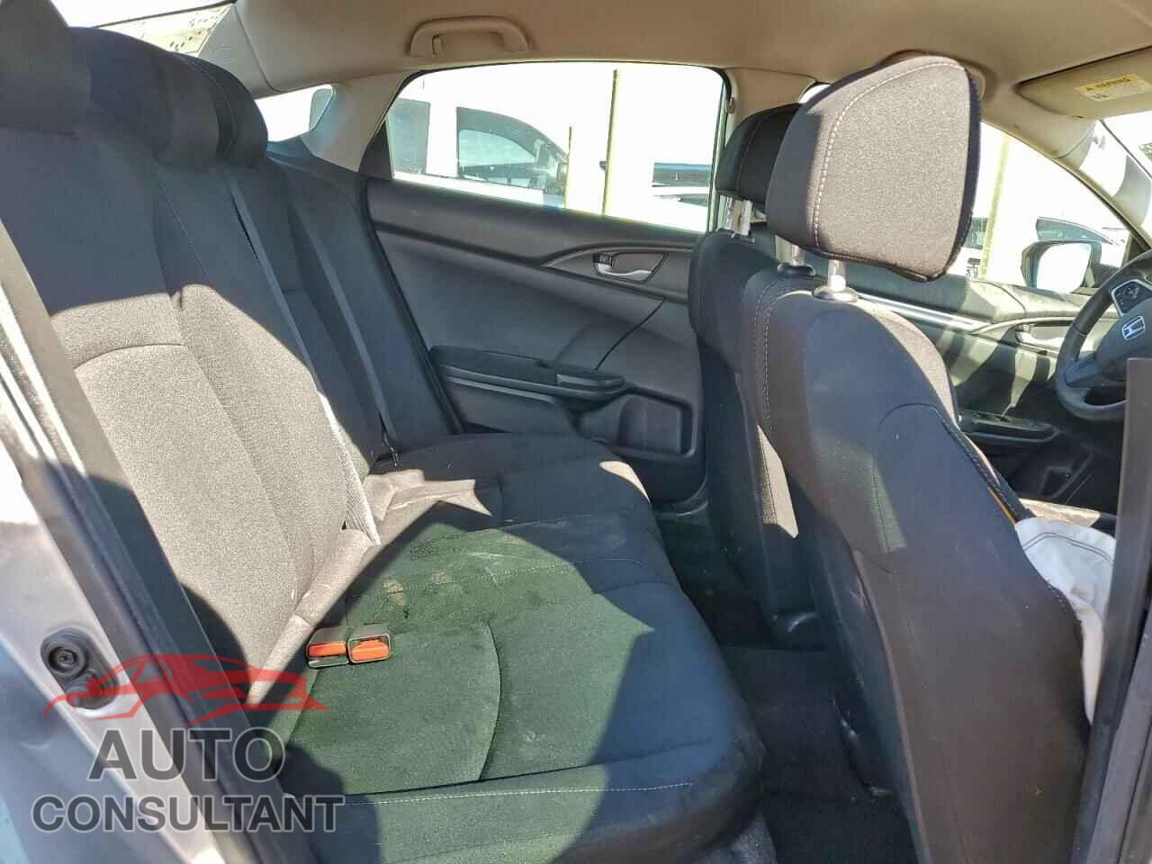 HONDA CIVIC 2017 - 19XFC2F58HE020905