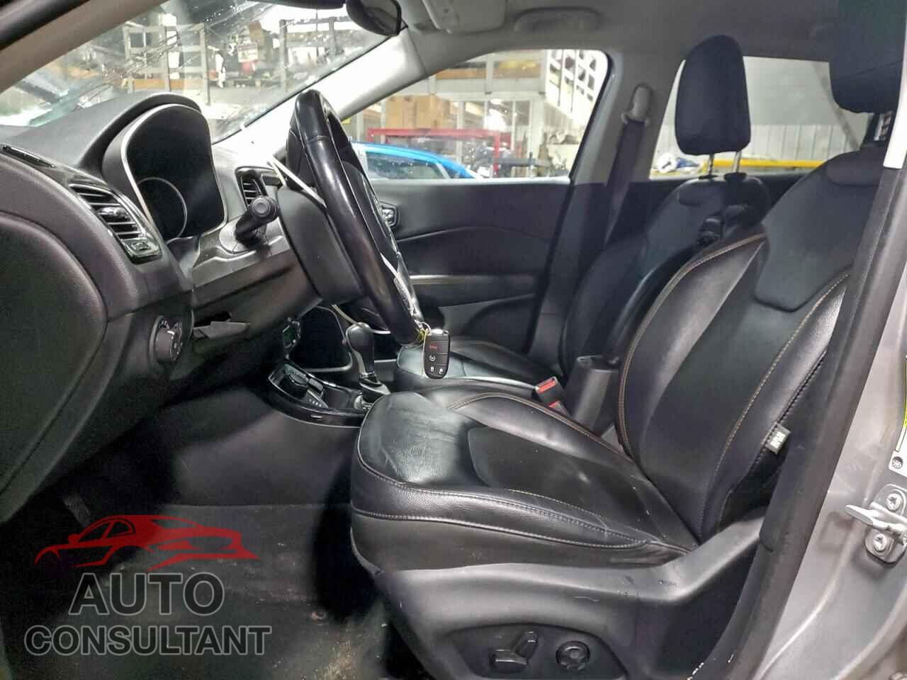 JEEP COMPASS 2019 - 3C4NJDCB7KT806365