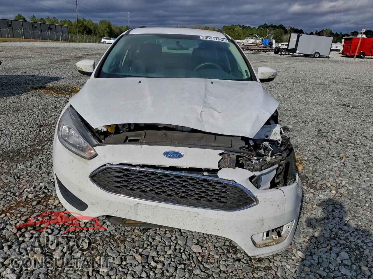 FORD FOCUS 2016 - 1FADP3F28GL402161