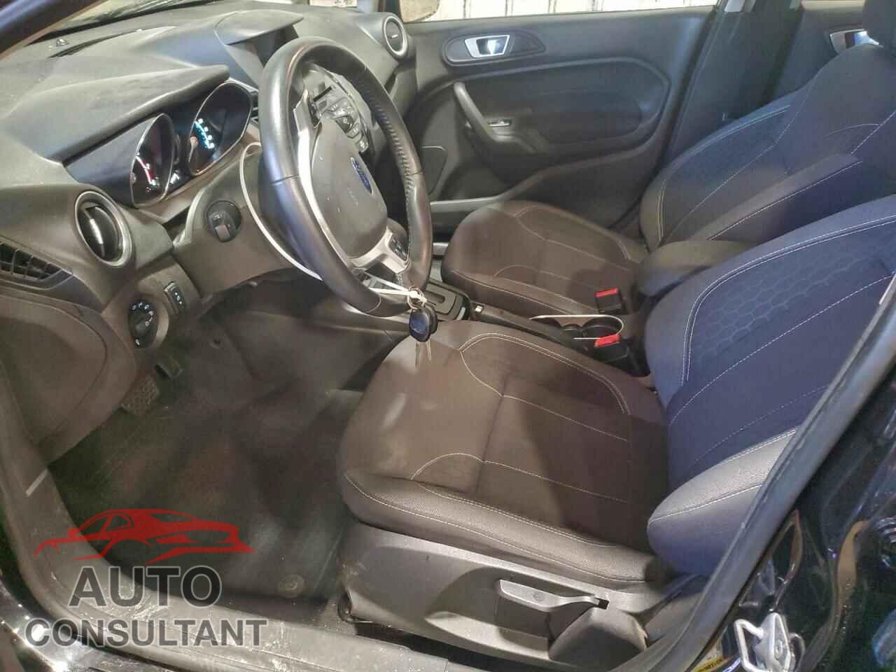 FORD FIESTA 2014 - 3FADP4EJ4EM165582
