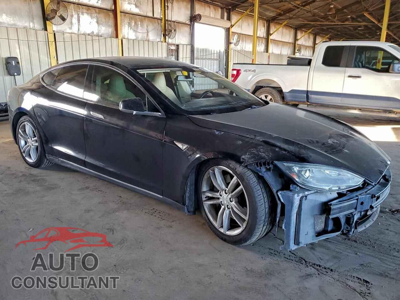 TESLA MODEL S 2013 - 5YJSA1DP3DFP24856