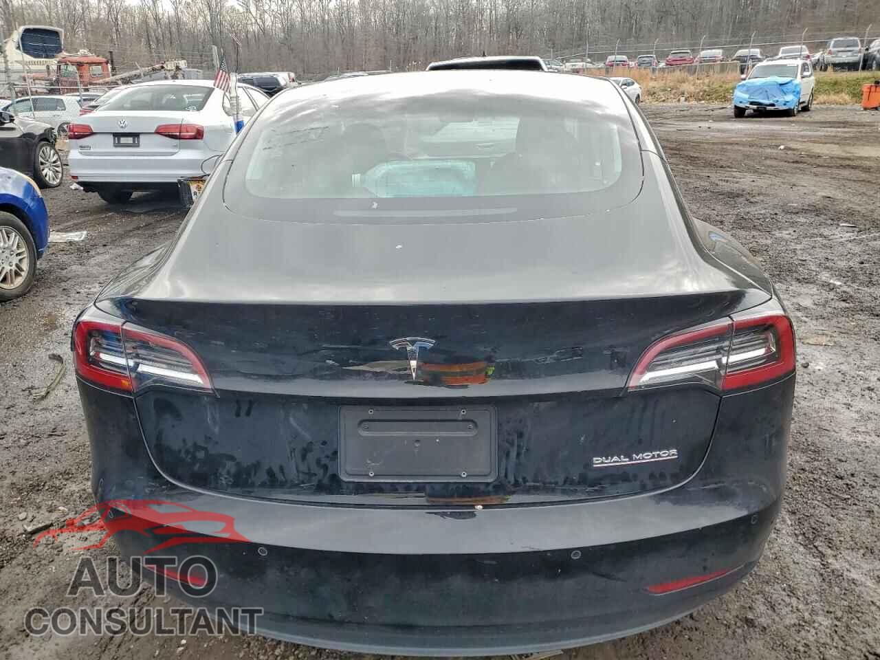 TESLA MODEL 3 2019 - 5YJ3E1EB4KF442377