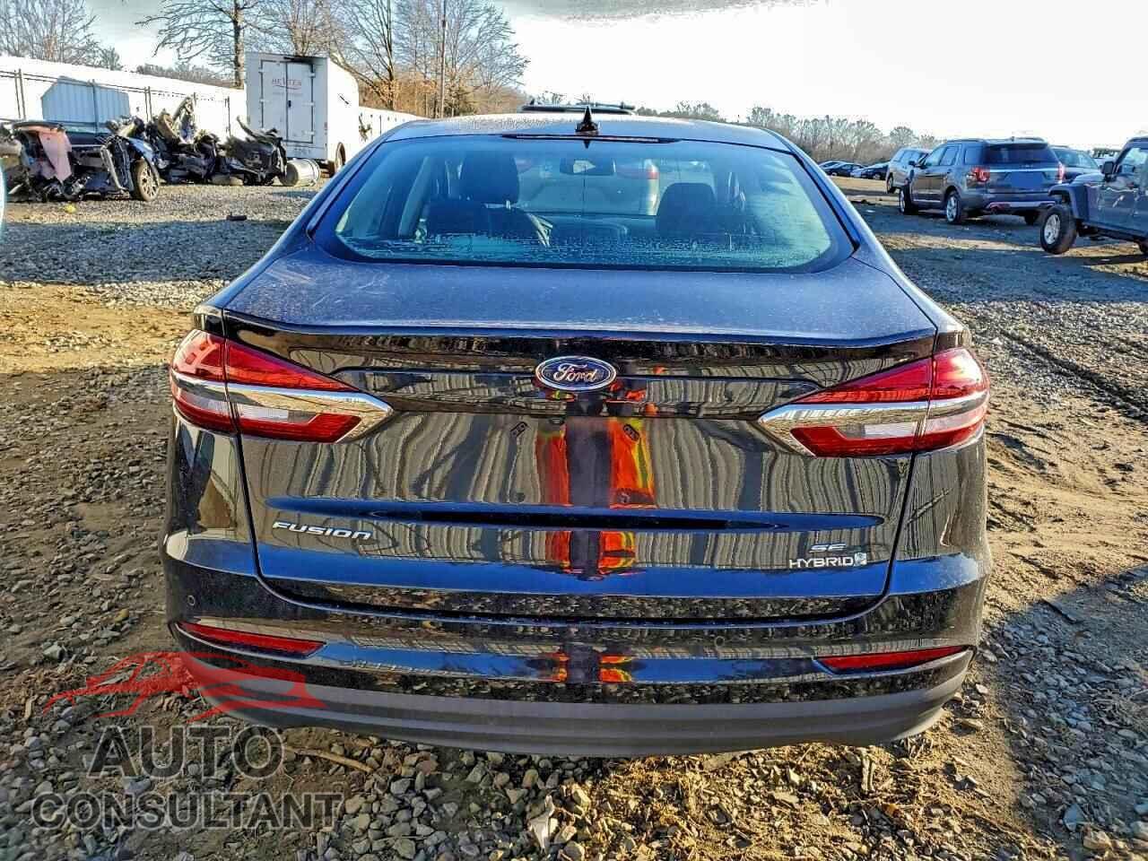 FORD FUSION 2019 - 3FA6P0LU4KR126424