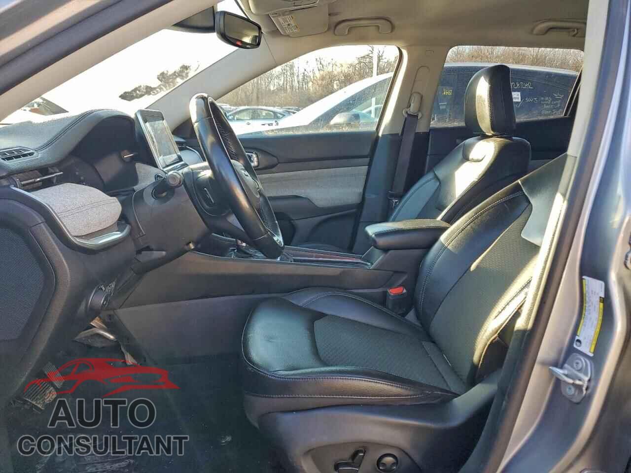 JEEP COMPASS 2022 - 3C4NJDBB0NT105656