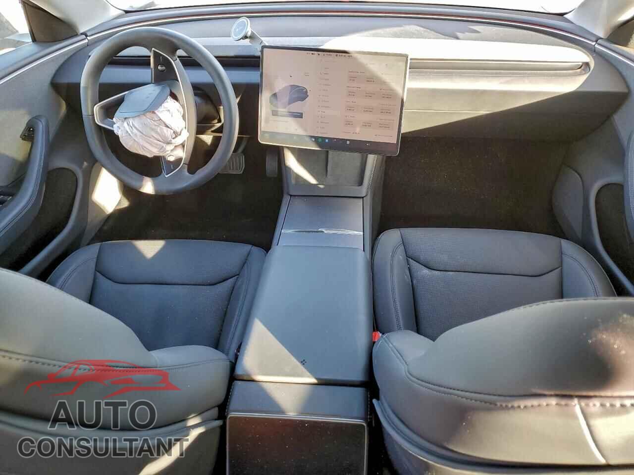 TESLA MODEL 3 2025 - 5YJ3E1EA9SF984680