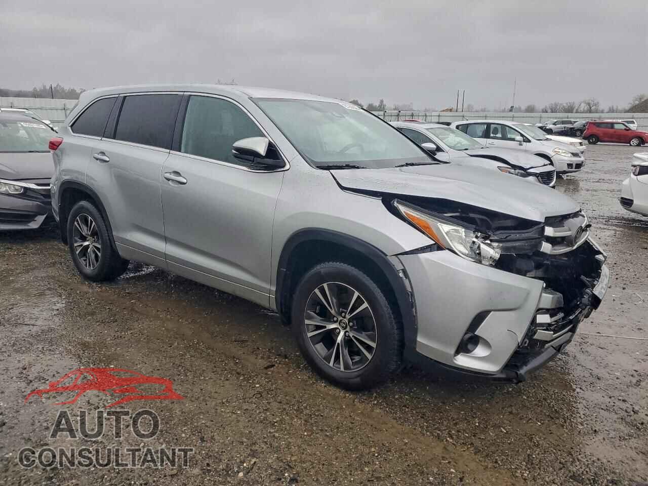 TOYOTA HIGHLANDER 2018 - 5TDBZRFH2JS497633