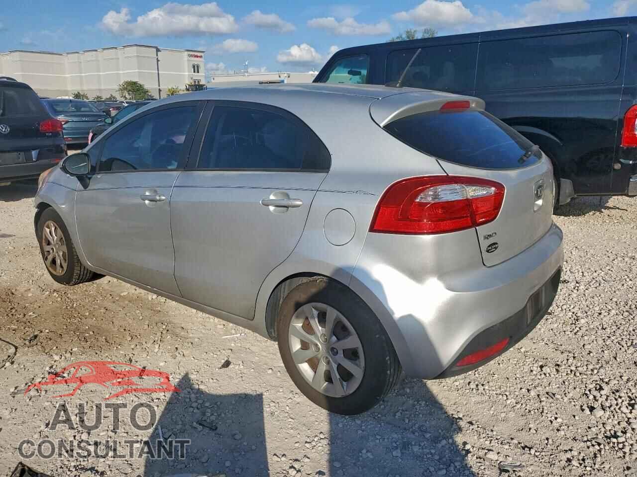 KIA RIO 2014 - KNADM5A32E6401143