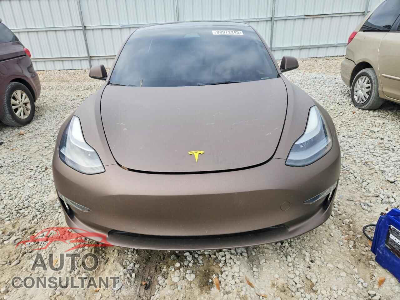 TESLA MODEL 3 2021 - 5YJ3E1EA4MF083252