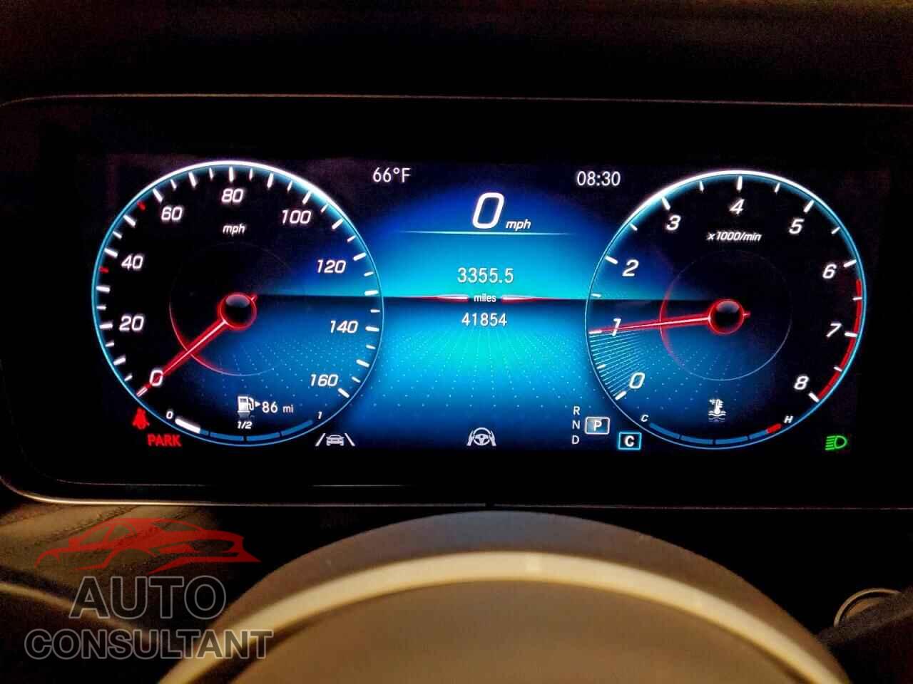 MERCEDES-BENZ E-CLASS 2022 - W1KZF8EB5NB070836