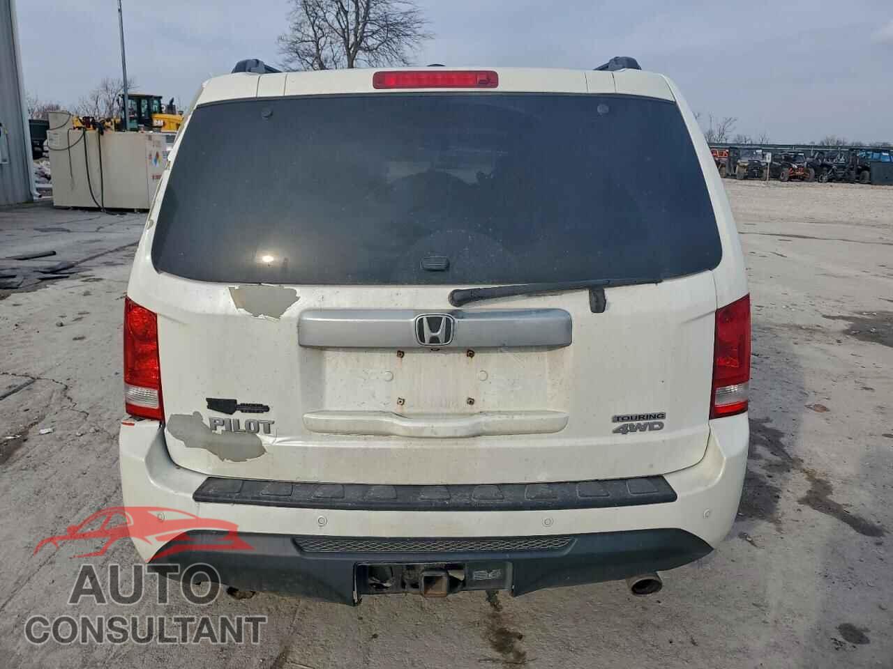 HONDA PILOT 2013 - 5FNYF4H90DB018971