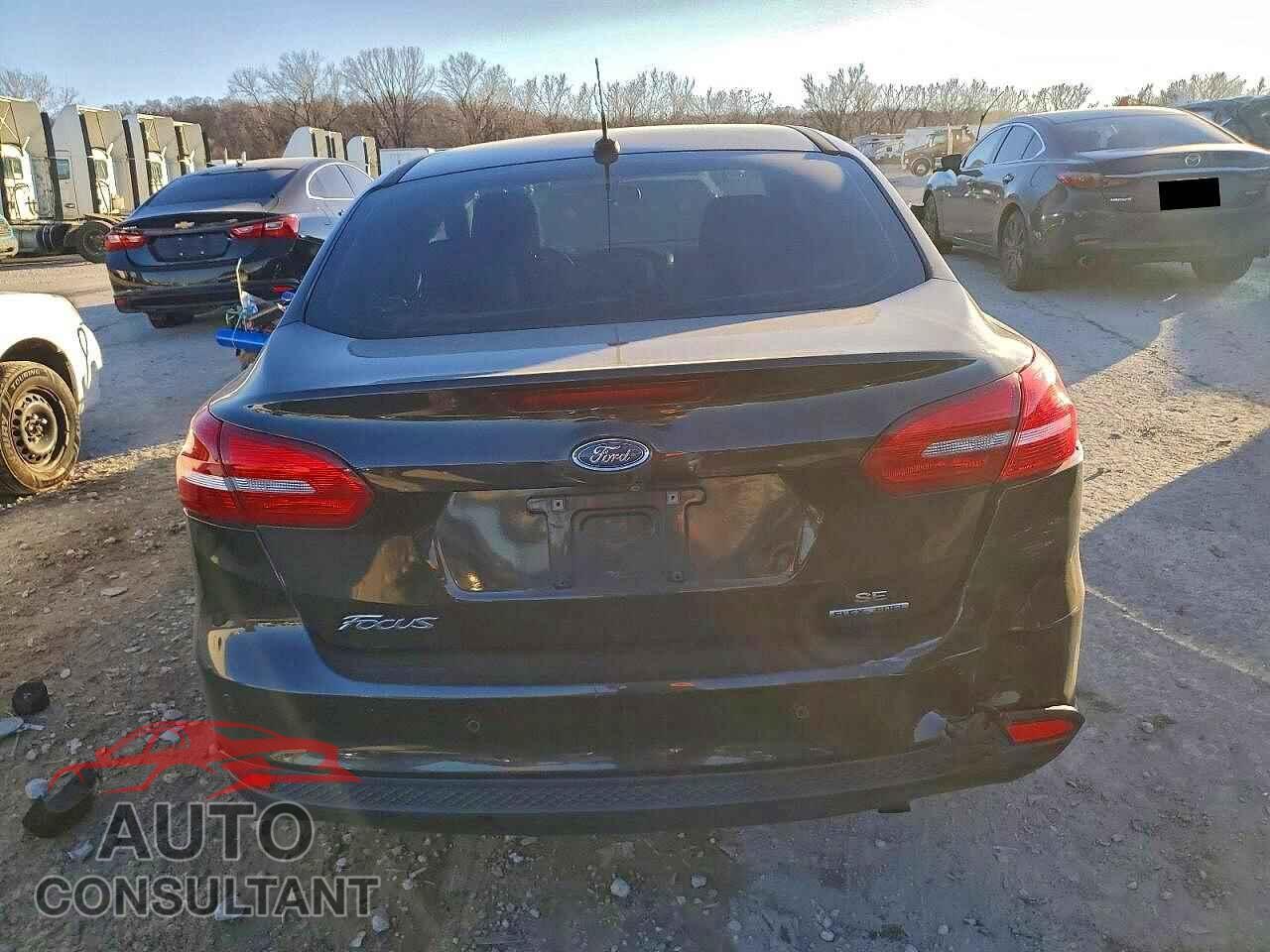 FORD FOCUS 2015 - 1FADP3F21FL220087