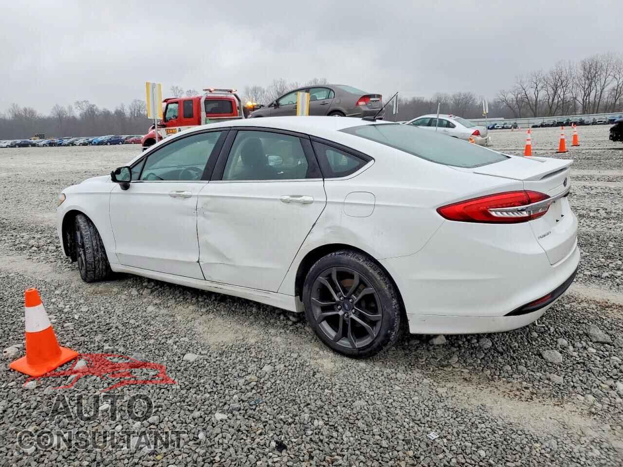 FORD FUSION 2018 - 3FA6P0G72JR273473