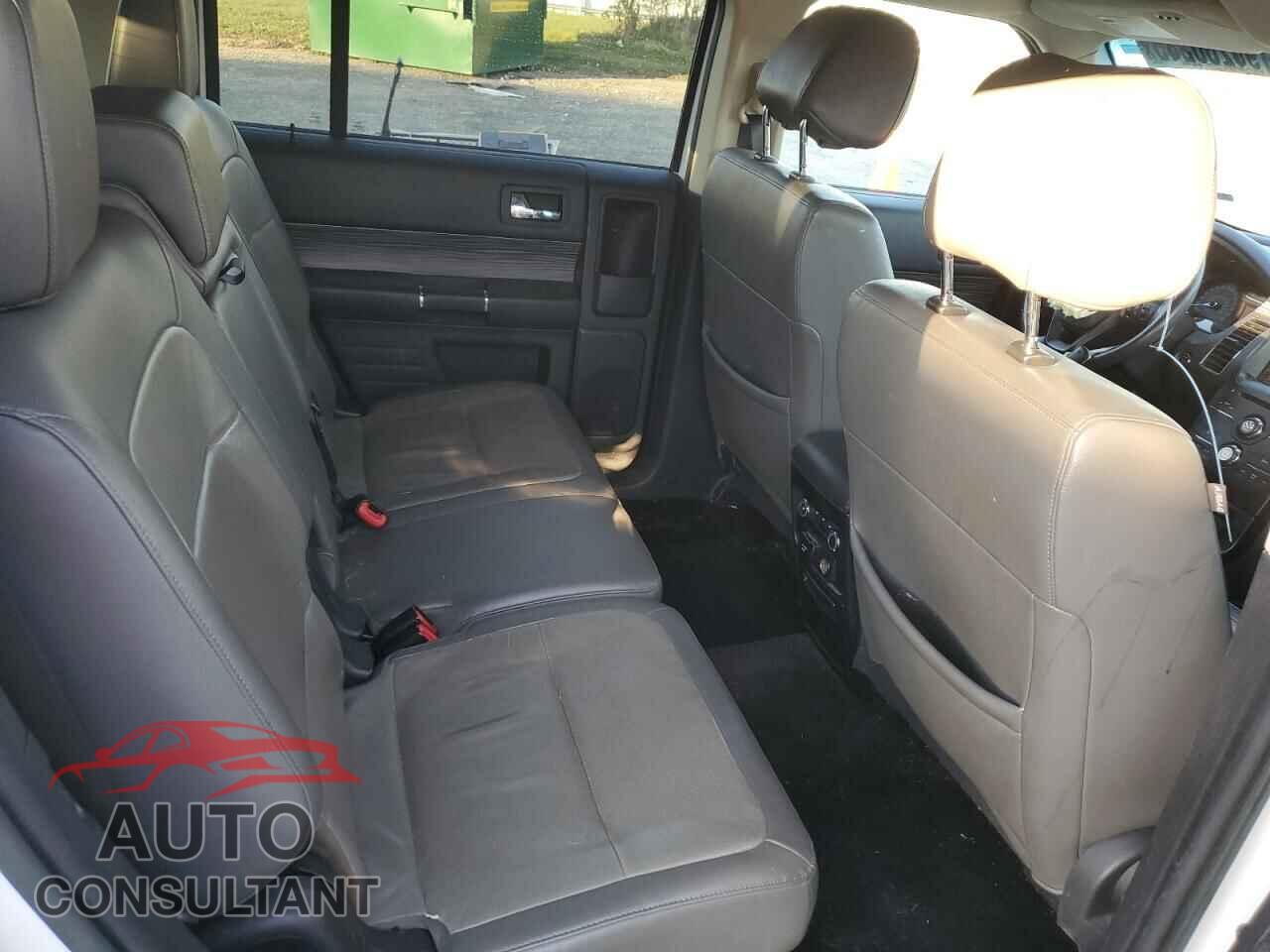 FORD FLEX 2017 - 2FMHK6C88HBA10847