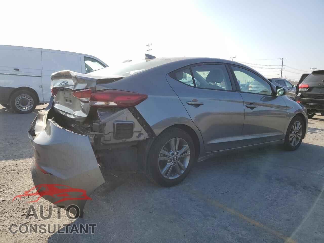 HYUNDAI ELANTRA 2018 - 5NPD84LF7JH257663