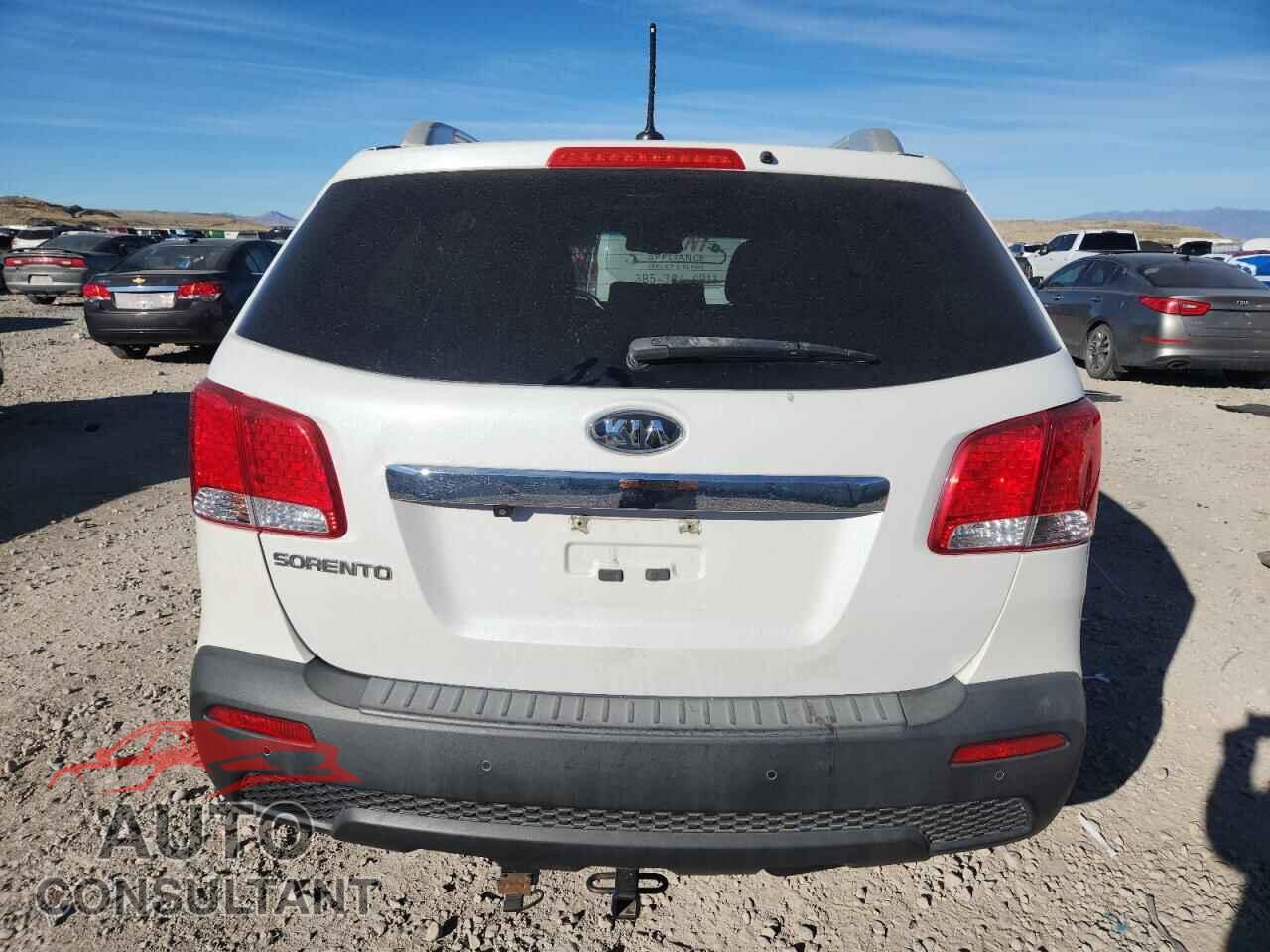 KIA SORENTO 2013 - 5XYKT4A65DG324698