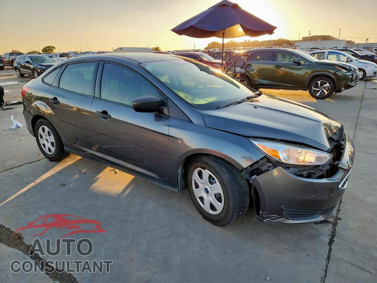FORD FOCUS 2017 - 1FADP3E2XHL299120