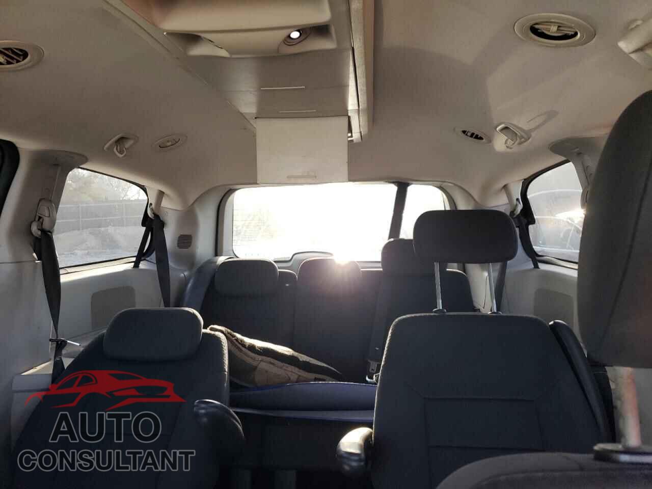 DODGE CARAVAN 2010 - 2D4RN5D18AR100317