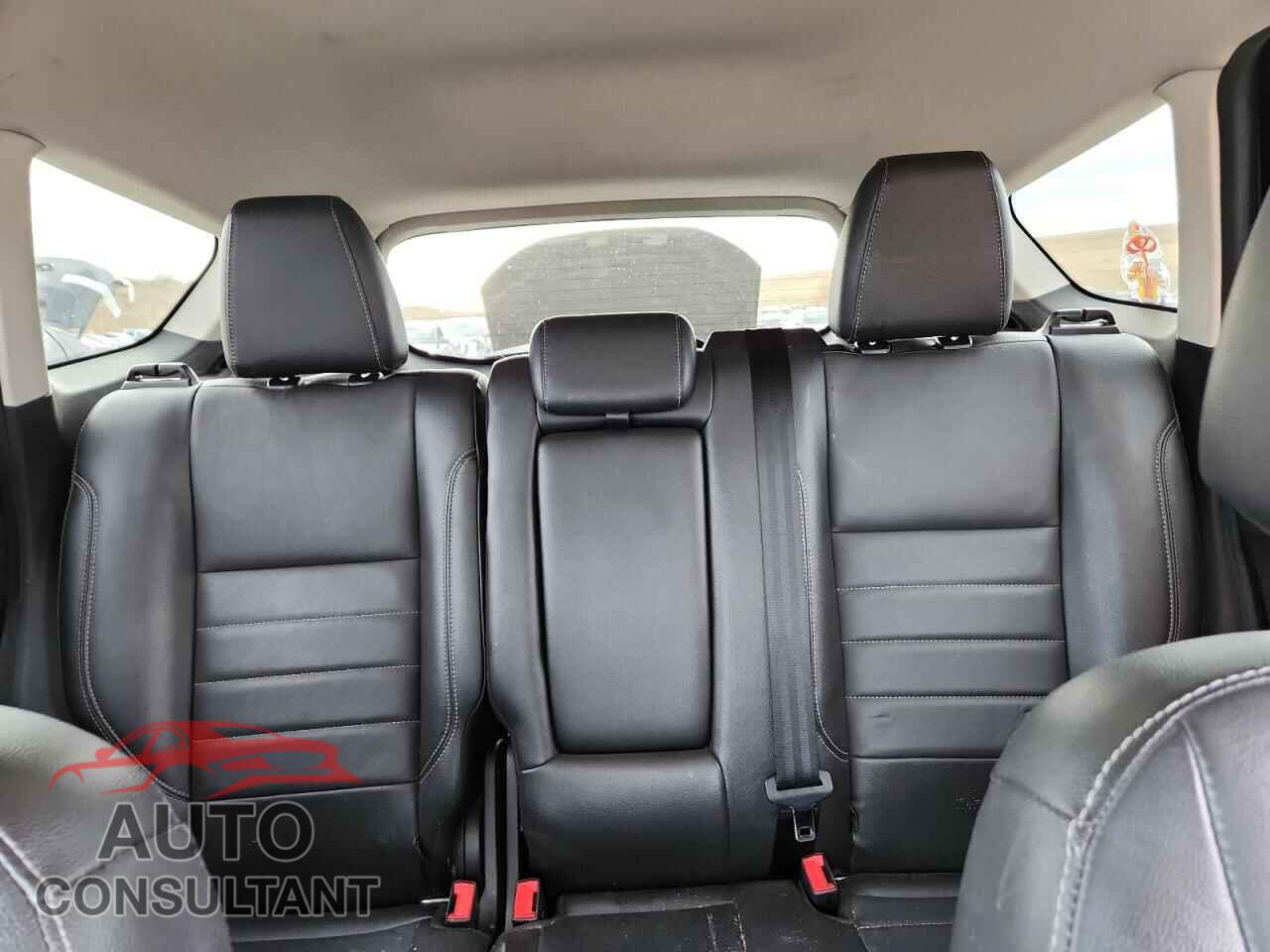 FORD ESCAPE 2015 - 1FMCU9J97FUC62193