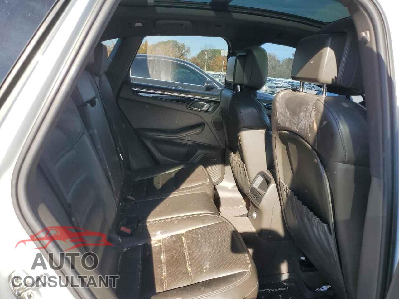 PORSCHE MACAN 2015 - WP1AB2A58FLB62985