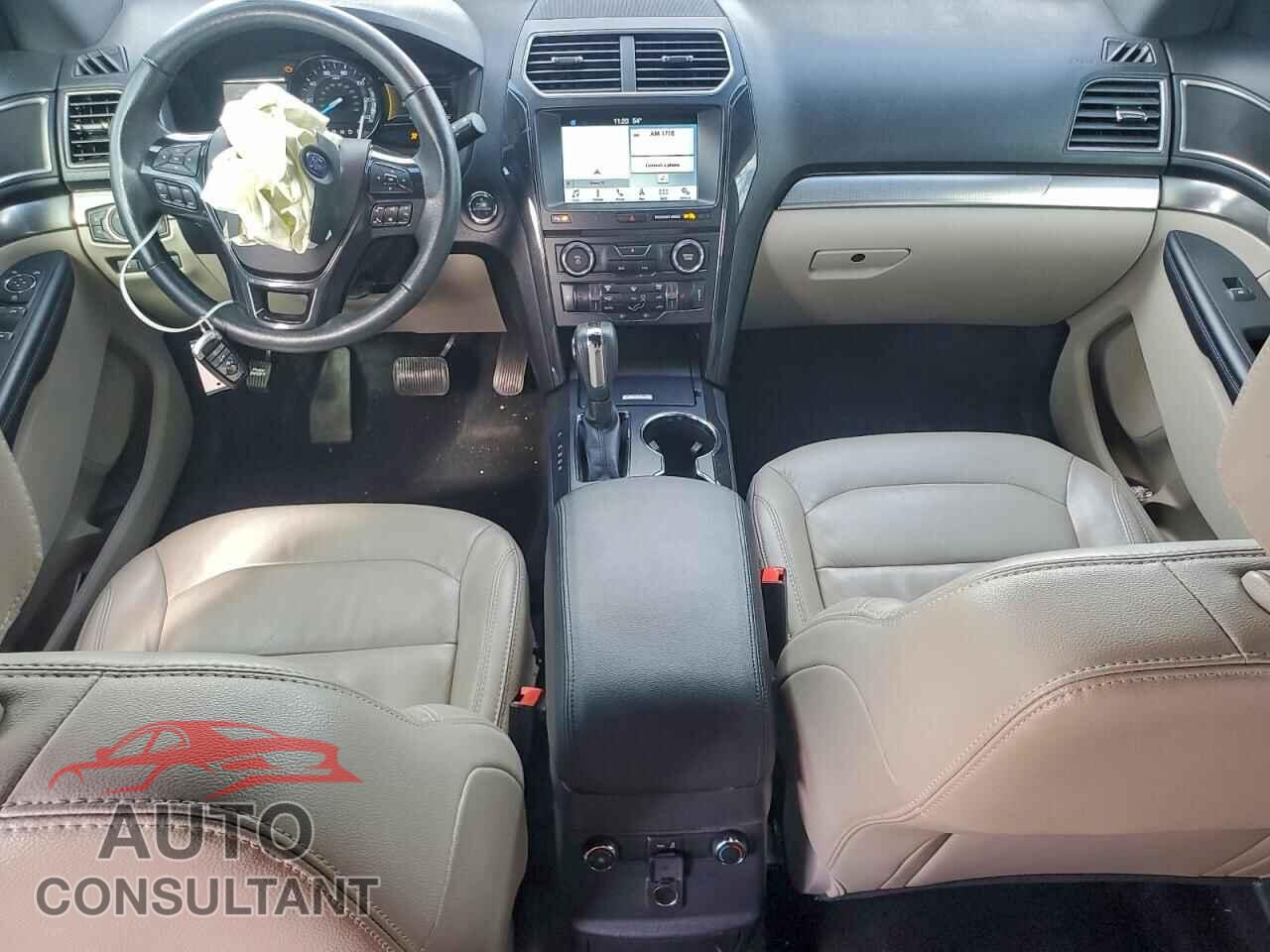 FORD EXPLORER 2018 - 1FM5K7D80JGA54959