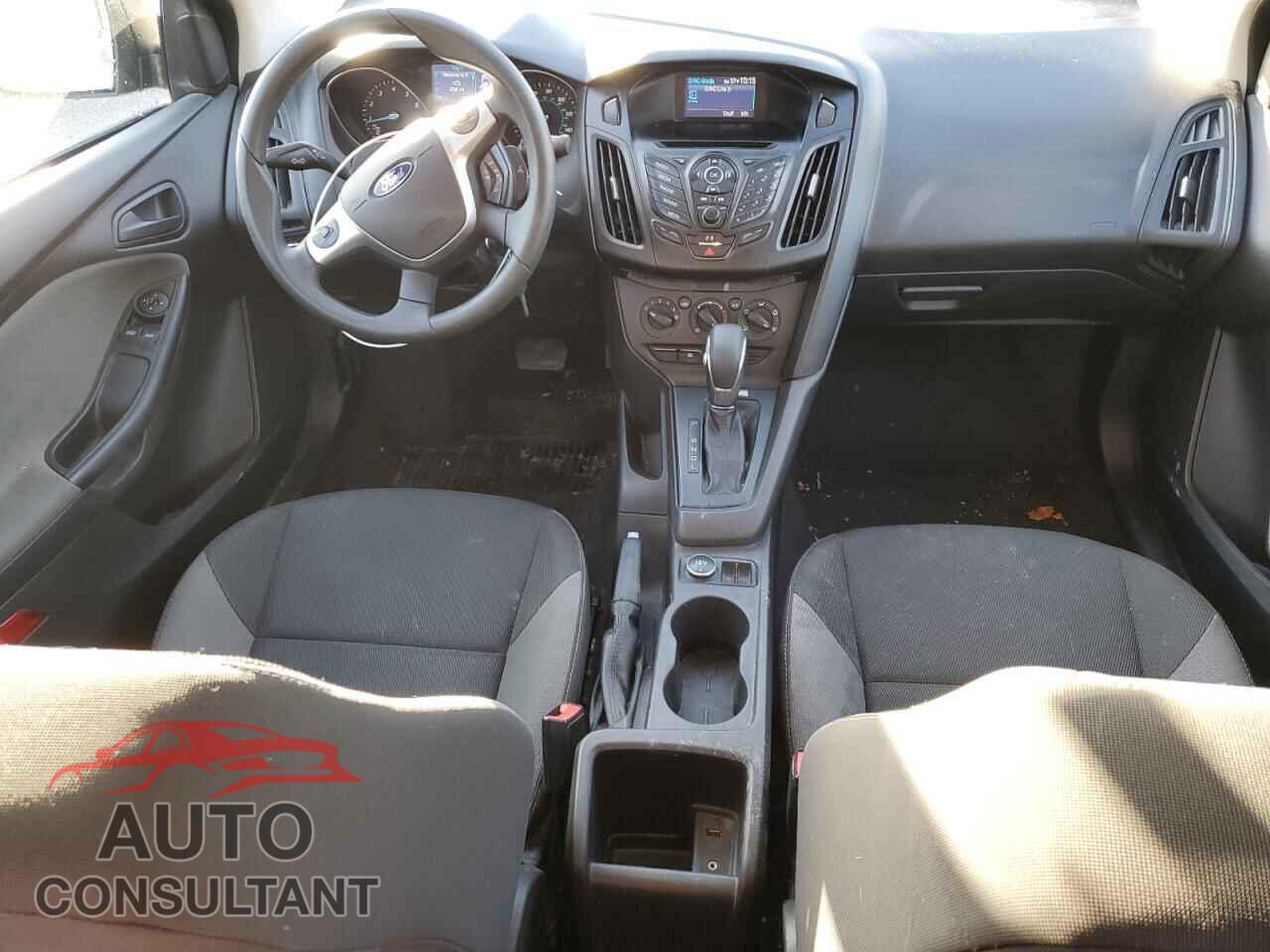 FORD FOCUS 2013 - 1FADP3E24DL318187