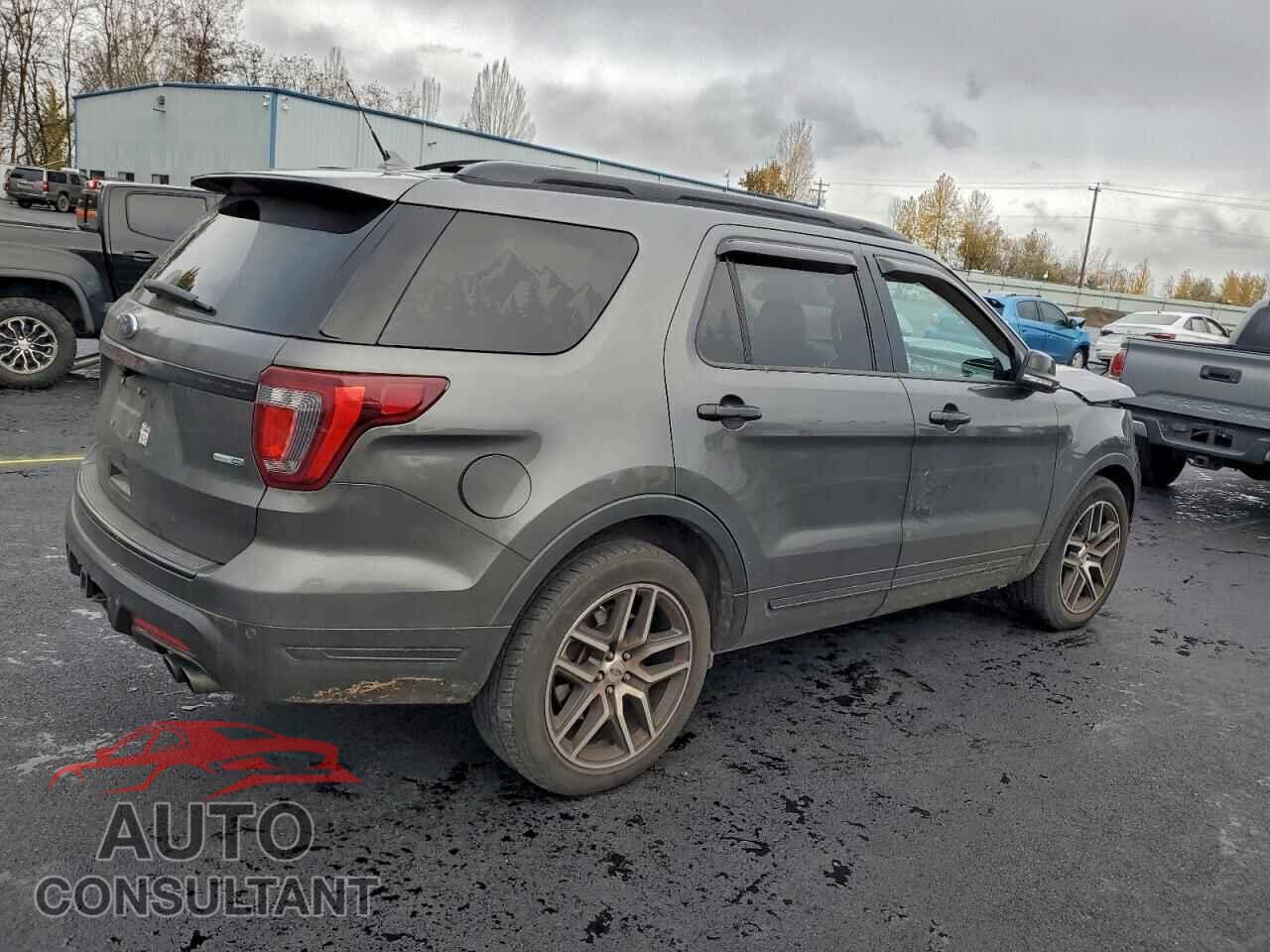 FORD EXPLORER 2018 - 1FM5K8GTXJGB66237