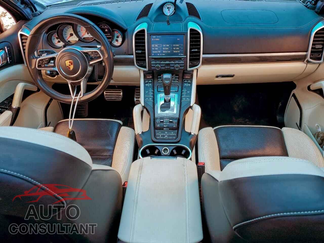 PORSCHE CAYENNE 2016 - WP1AC2A27GLA86602