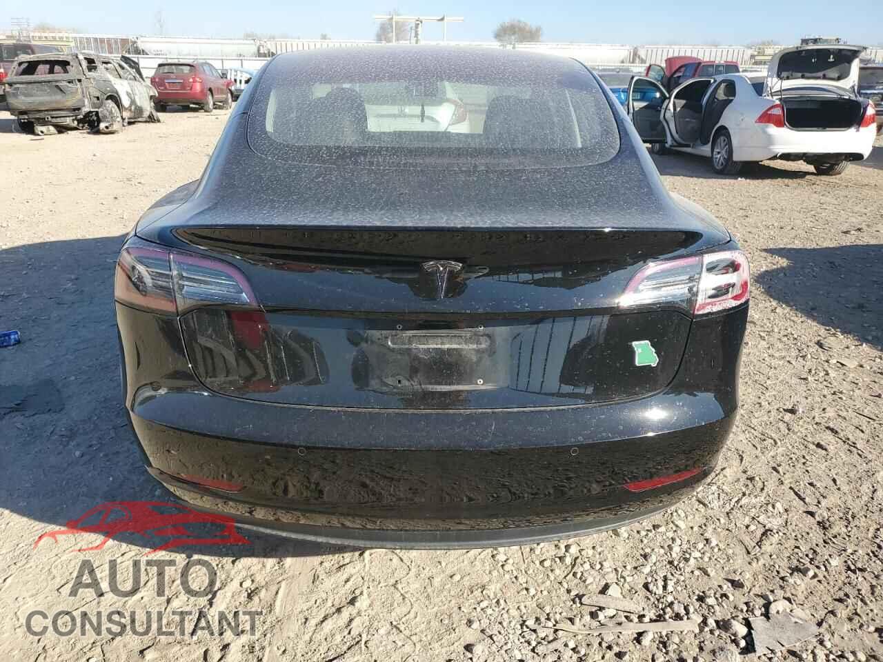 TESLA MODEL 3 2018 - 5YJ3E1EA6JF020746