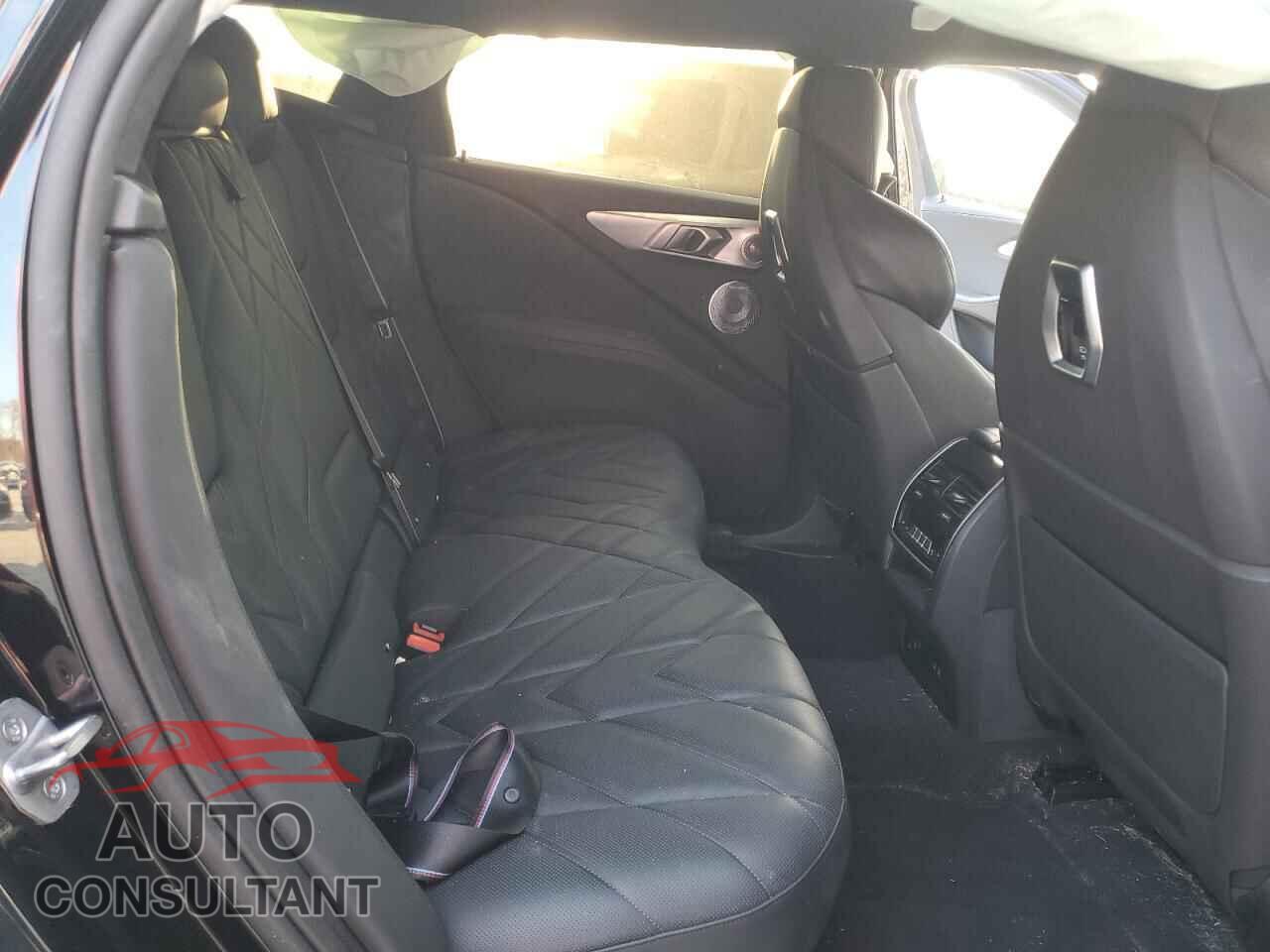 BMW XM 2023 - 5YM23CS09P9S42765