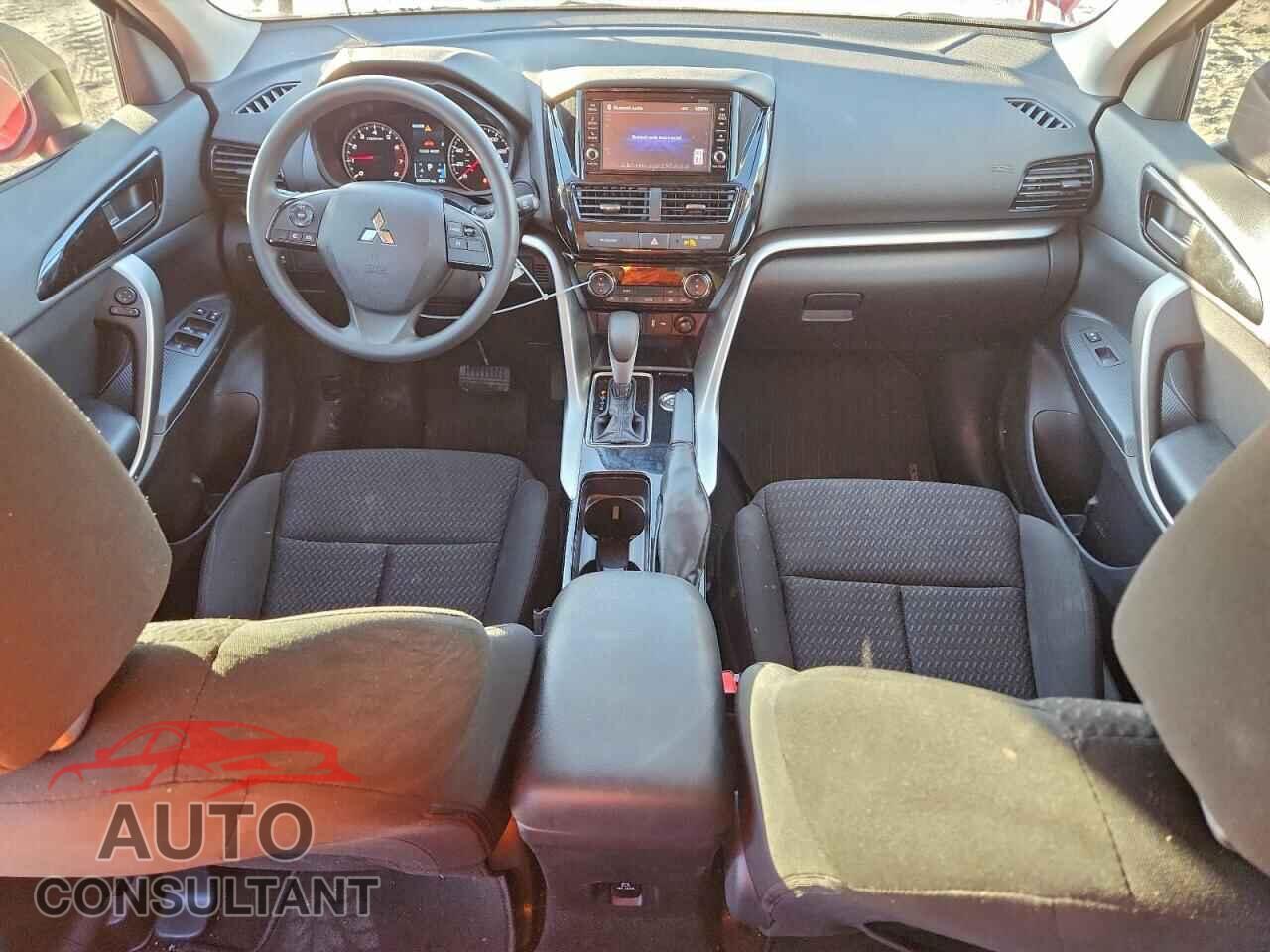 MITSUBISHI ECLIPSE 2024 - JA4ATUAA3RZ079886