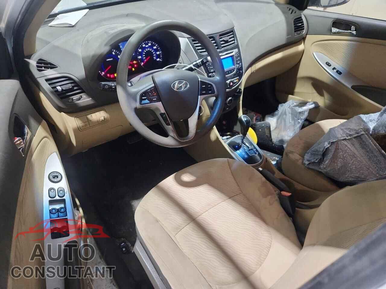 HYUNDAI ACCENT 2013 - KMHCU4AE0DU581884