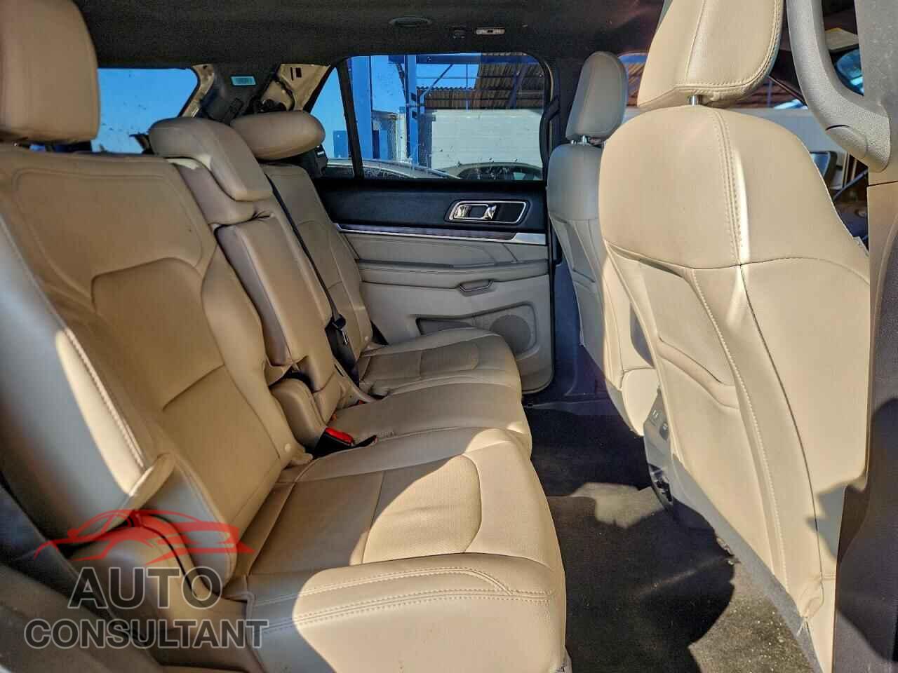 FORD EXPLORER 2018 - 1FM5K7F87JGB56854