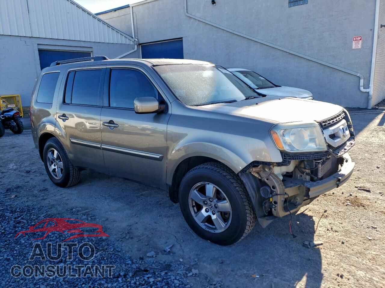 HONDA PILOT 2011 - 5FNYF3H61BB027675