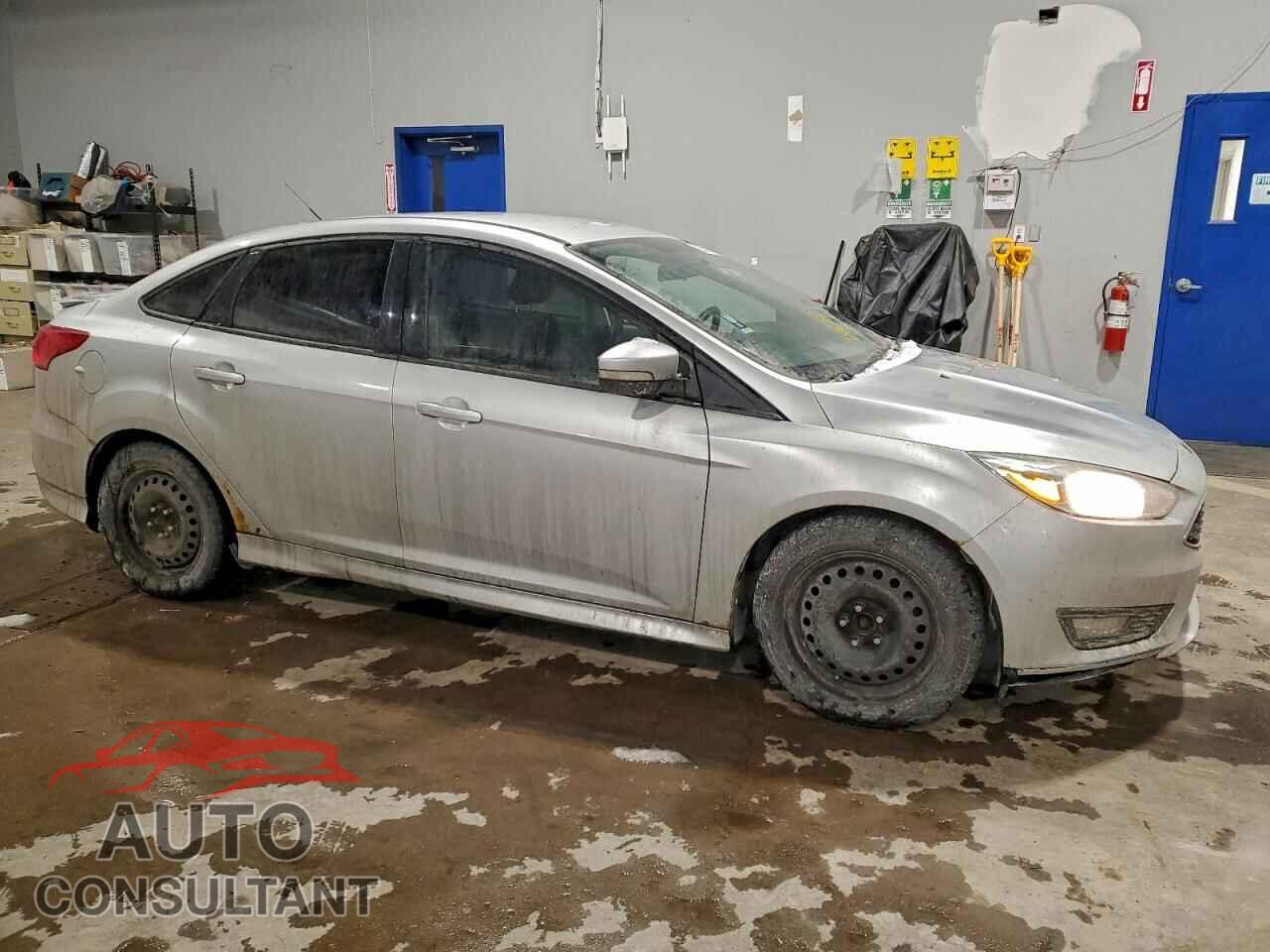 FORD FOCUS 2015 - 1FADP3F23FL251194